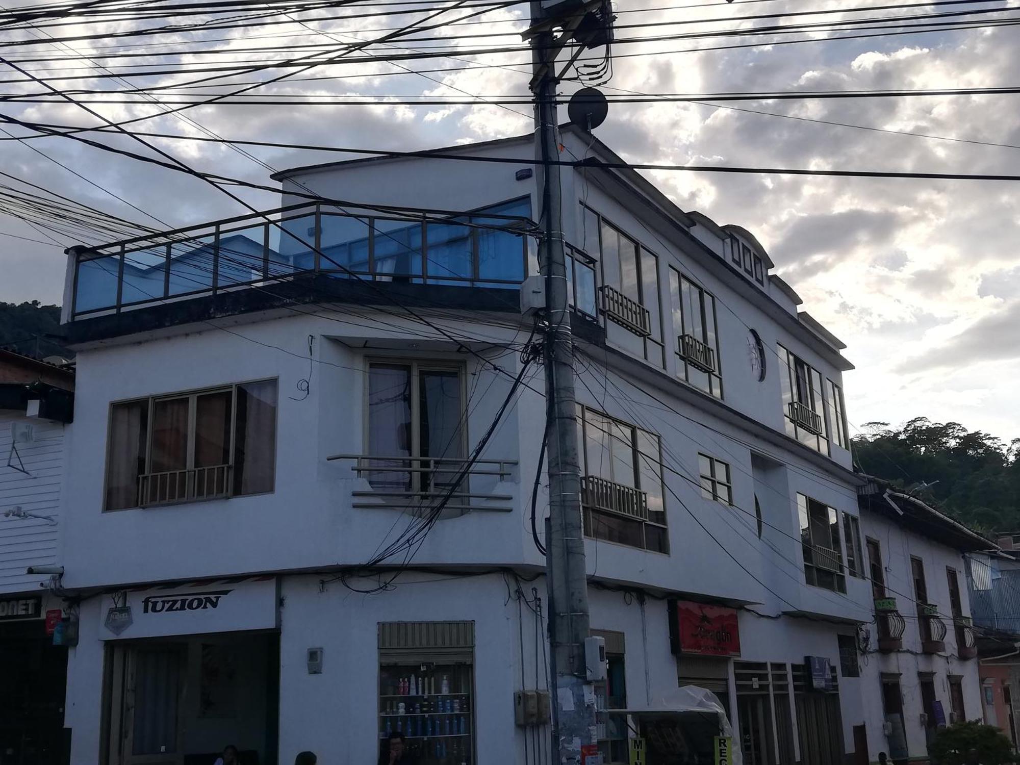 Апартаменты Luminoso Y Centrico Con Balcon En Riosucio Риосусио Экстерьер фото